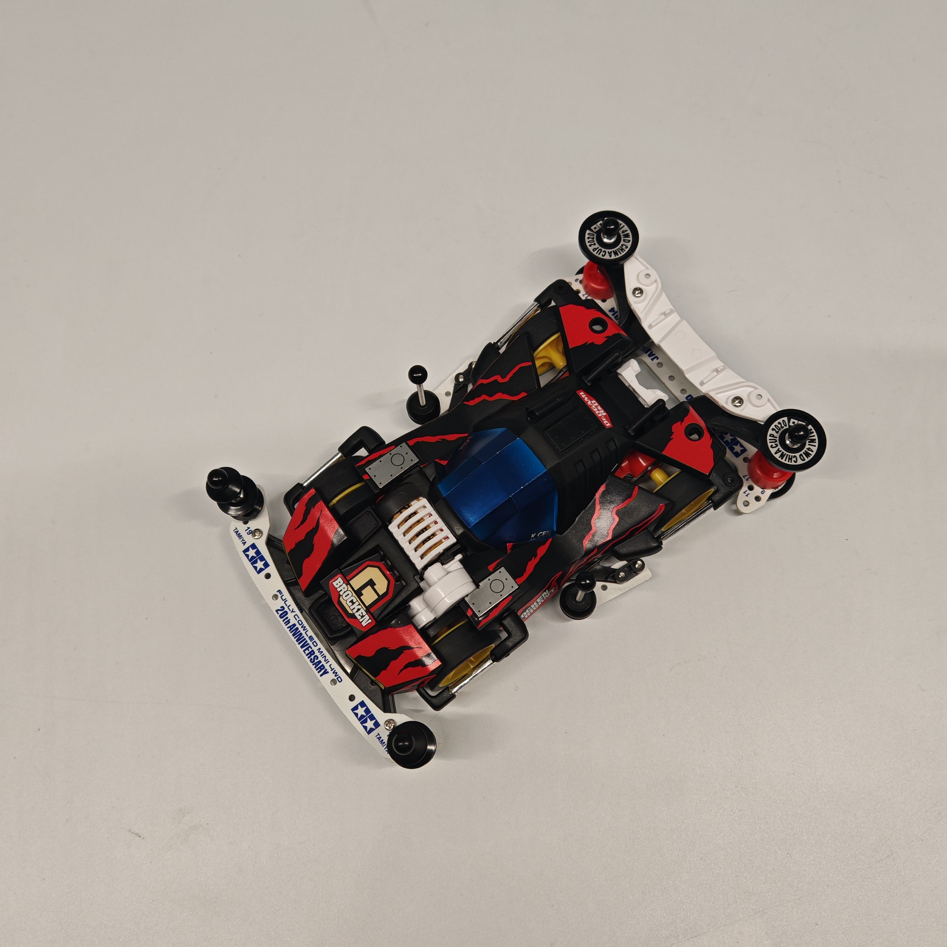 开云体育官网-赛车迎来宿敌之战，恩怨再续