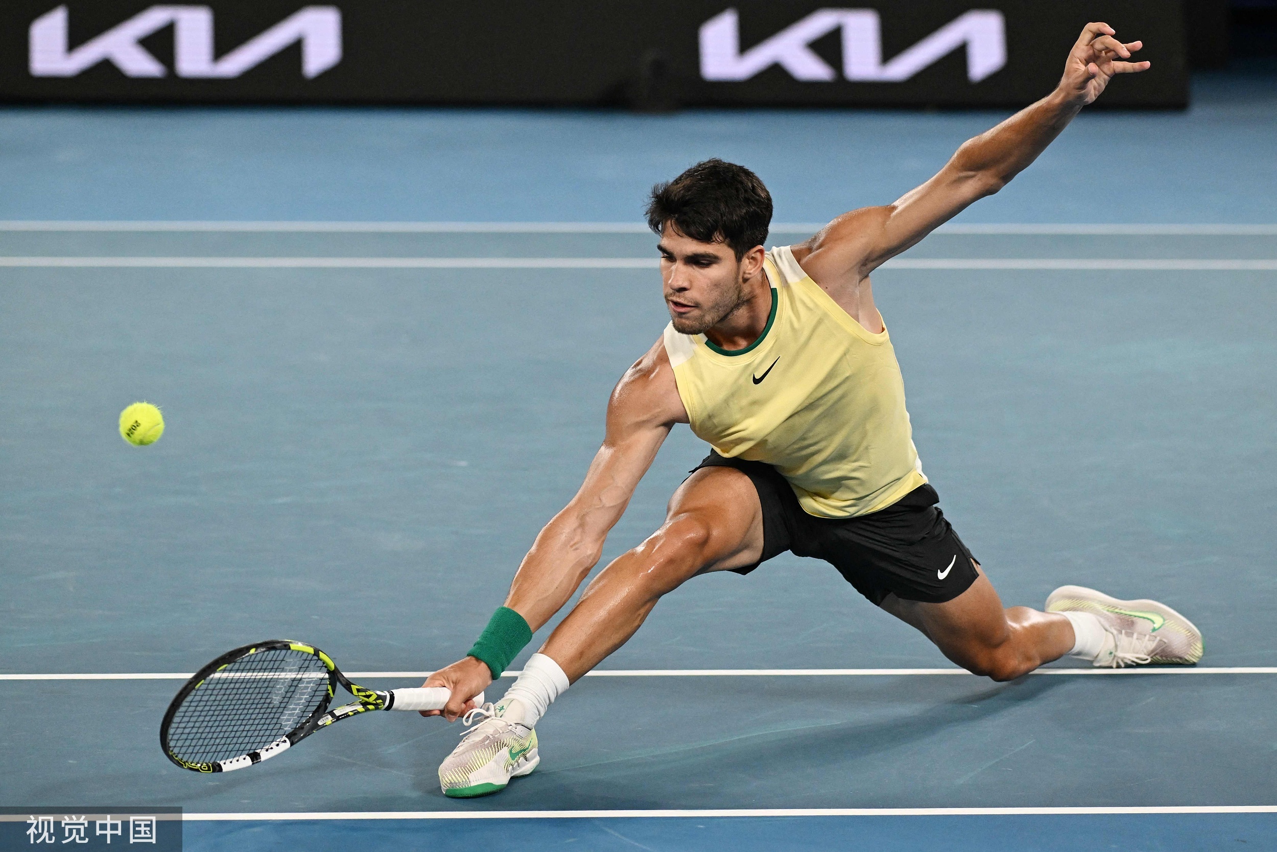 ATP总决赛绝杀澳网，兹维列夫惊艳四座